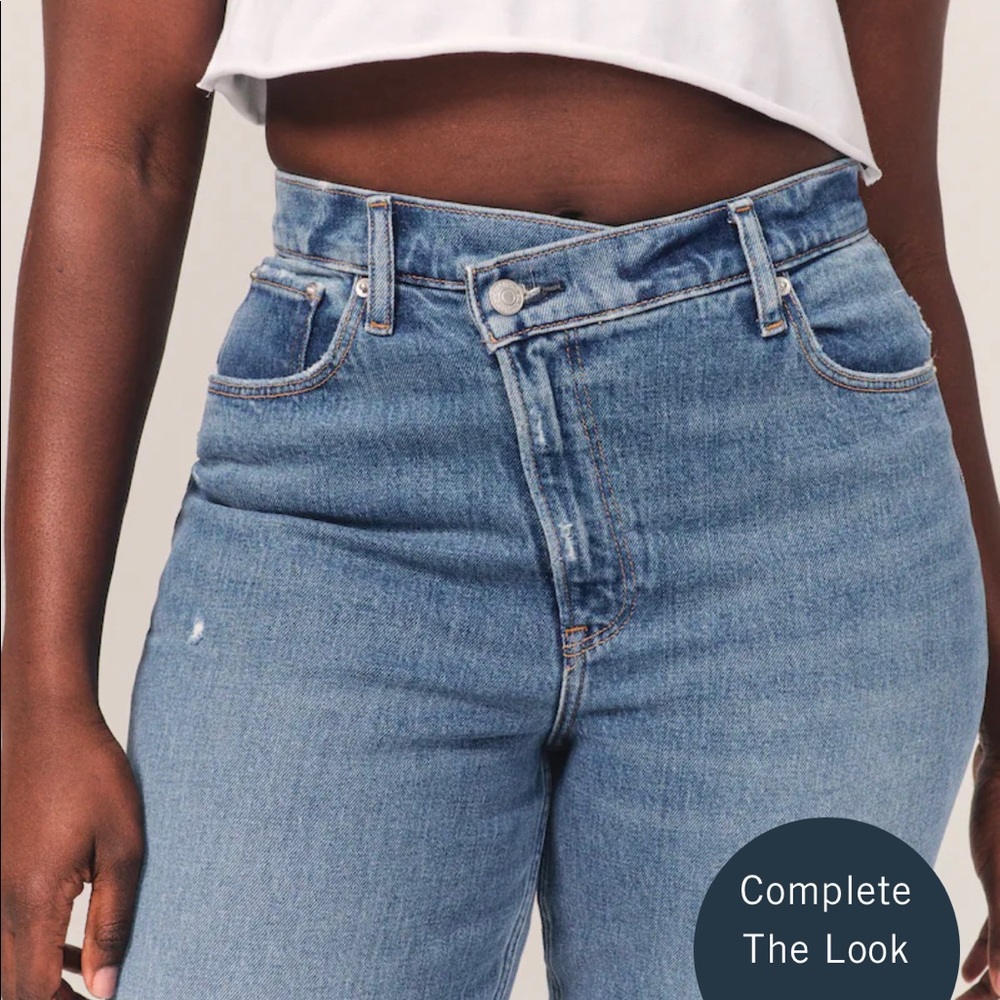 Abercrombie 90’s straight jeans